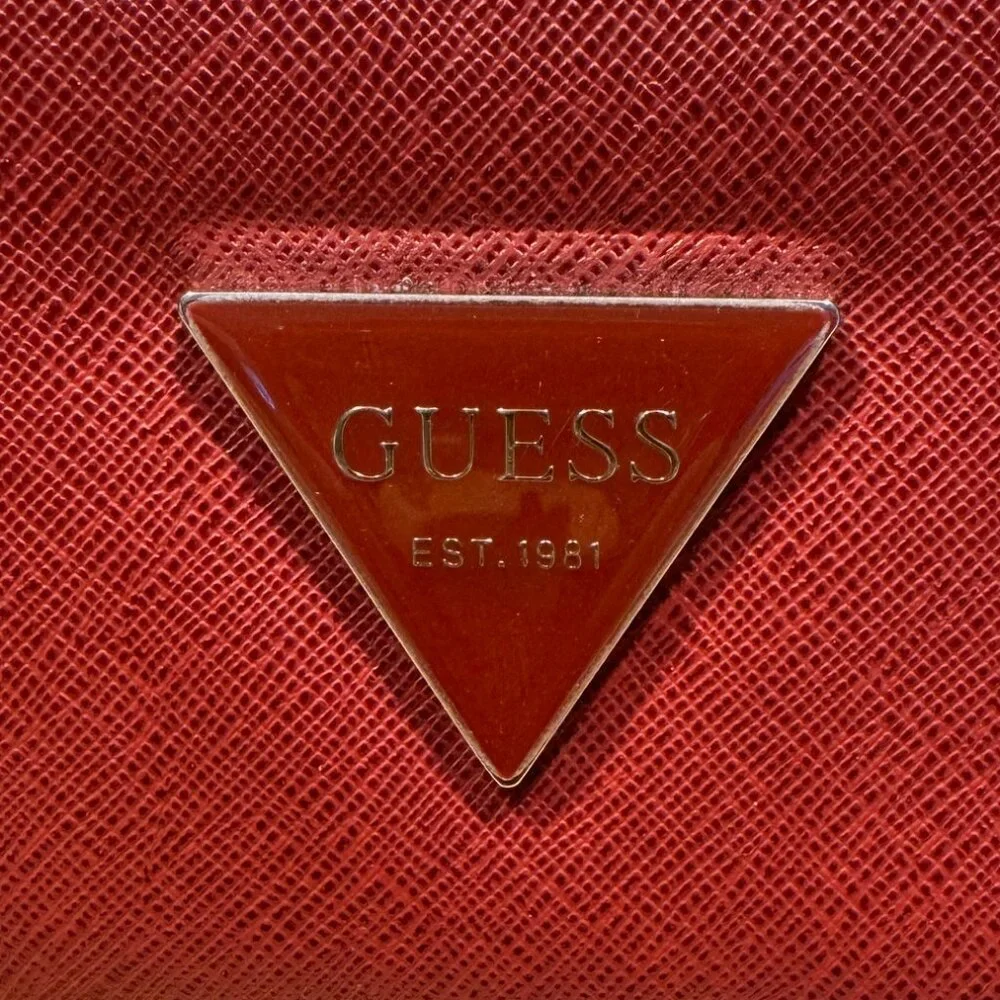 GUESS Women's Wallet Maroon/Red Zip Pocket, Outer Pocket, 14 Card Holders